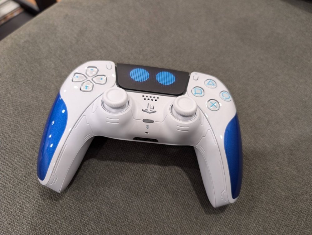 Astro Bot (1).jpg