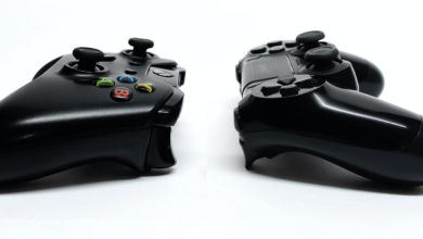 PS4 and Xbox One controllers